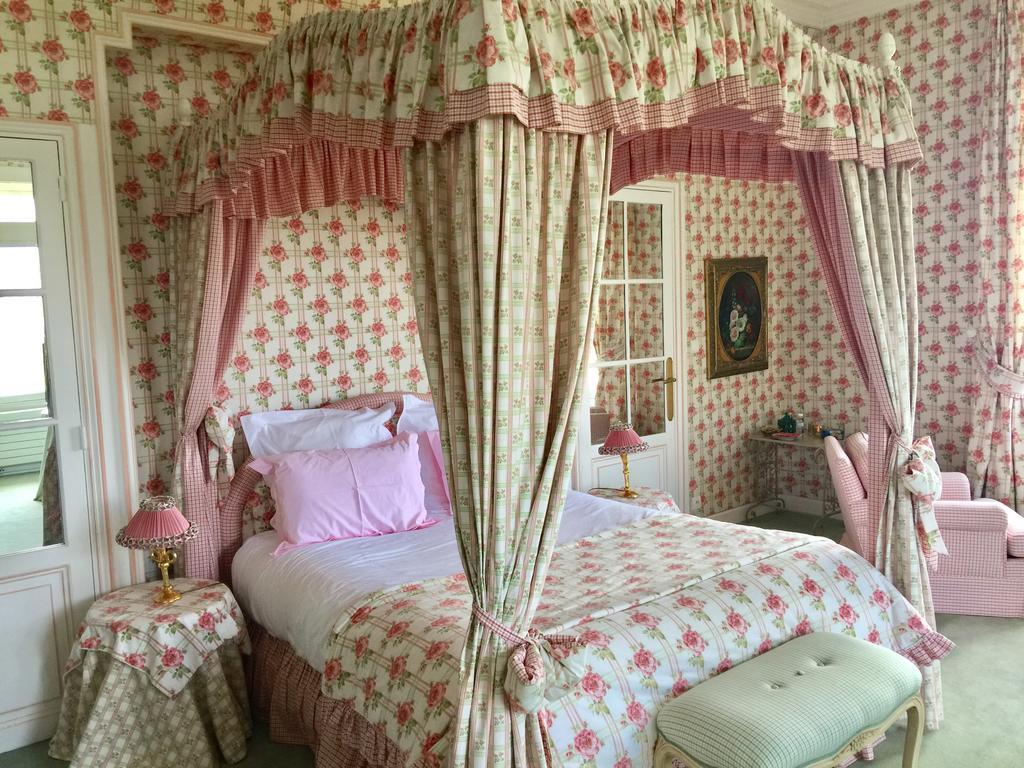 Manoir De Benerville Panzió Deauville Kültér fotó