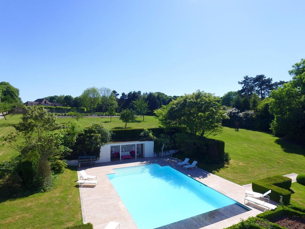 Manoir De Benerville Panzió Deauville Kültér fotó