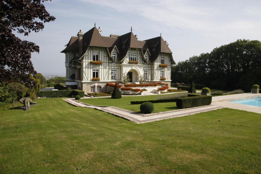 Manoir De Benerville Panzió Deauville Kültér fotó