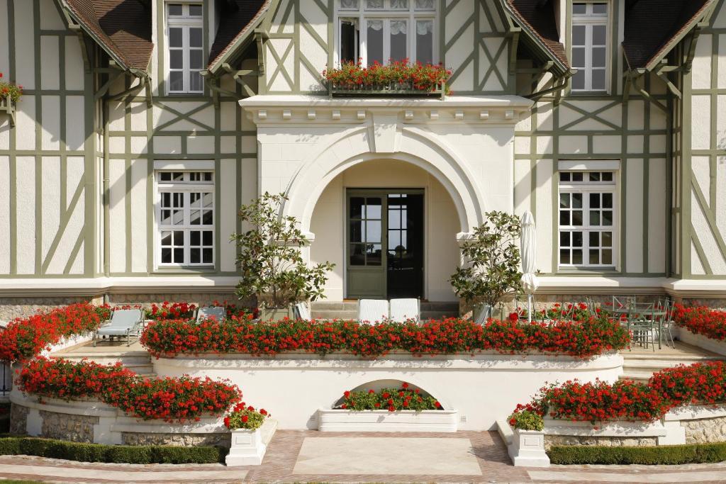 Manoir De Benerville Panzió Deauville Kültér fotó