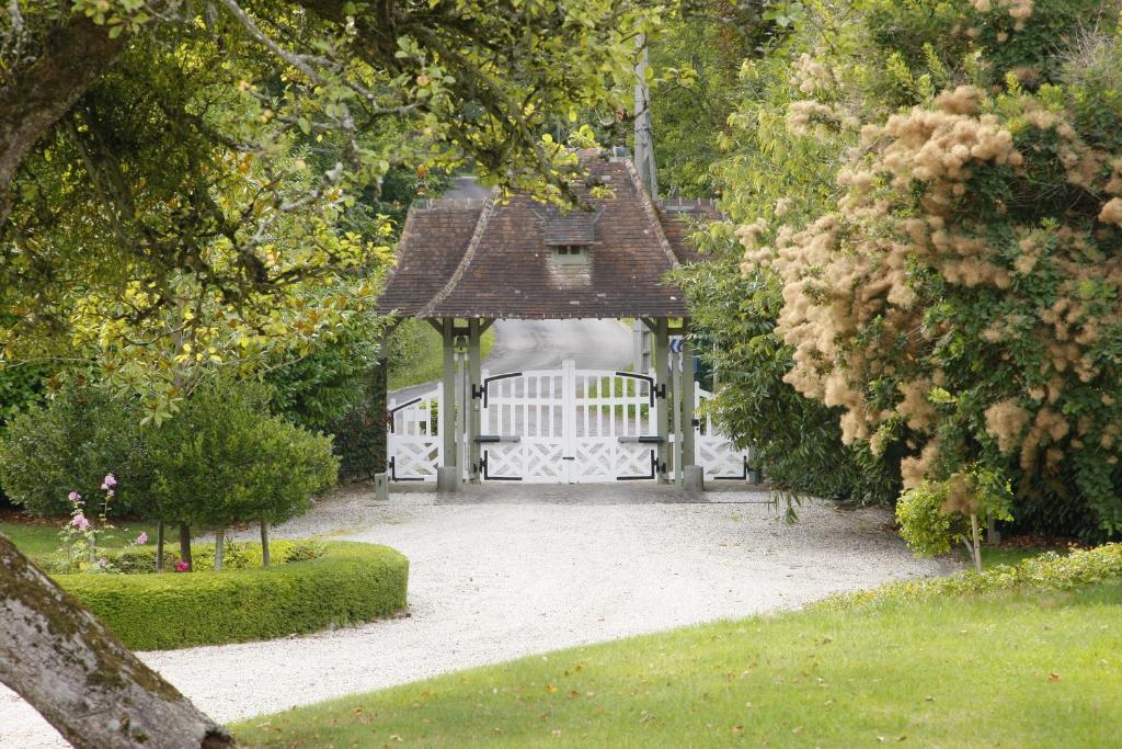 Manoir De Benerville Panzió Deauville Kültér fotó