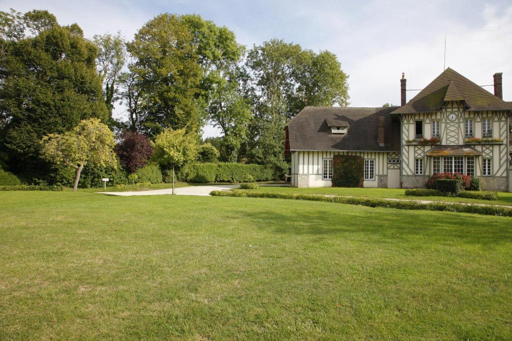 Manoir De Benerville Panzió Deauville Kültér fotó