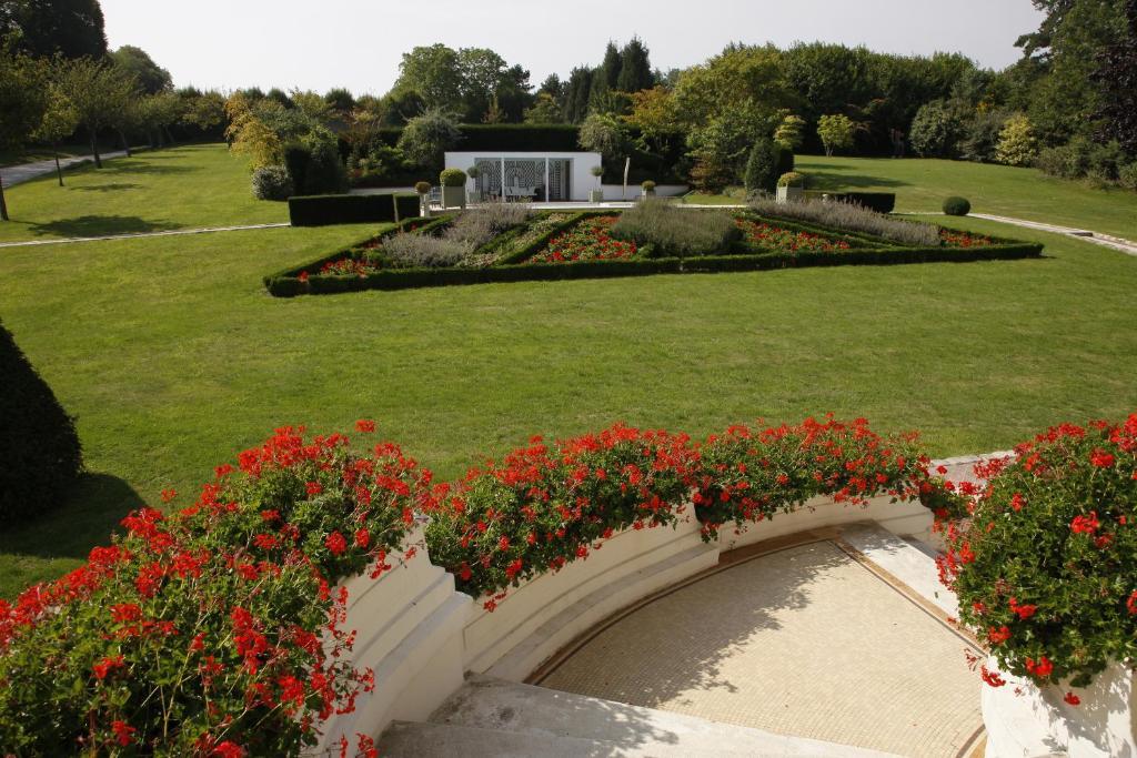 Manoir De Benerville Panzió Deauville Kültér fotó