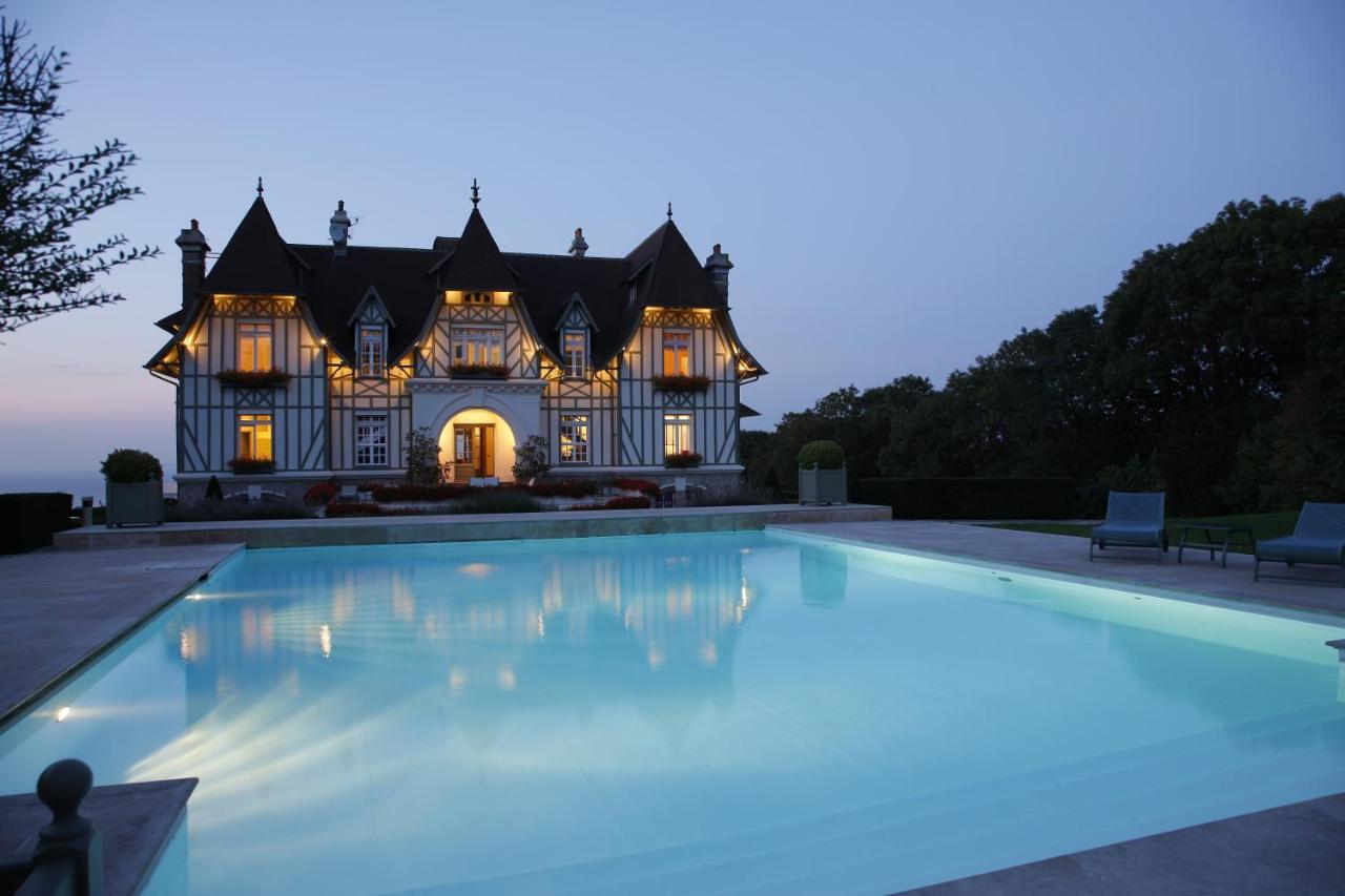 Manoir De Benerville Panzió Deauville Kültér fotó